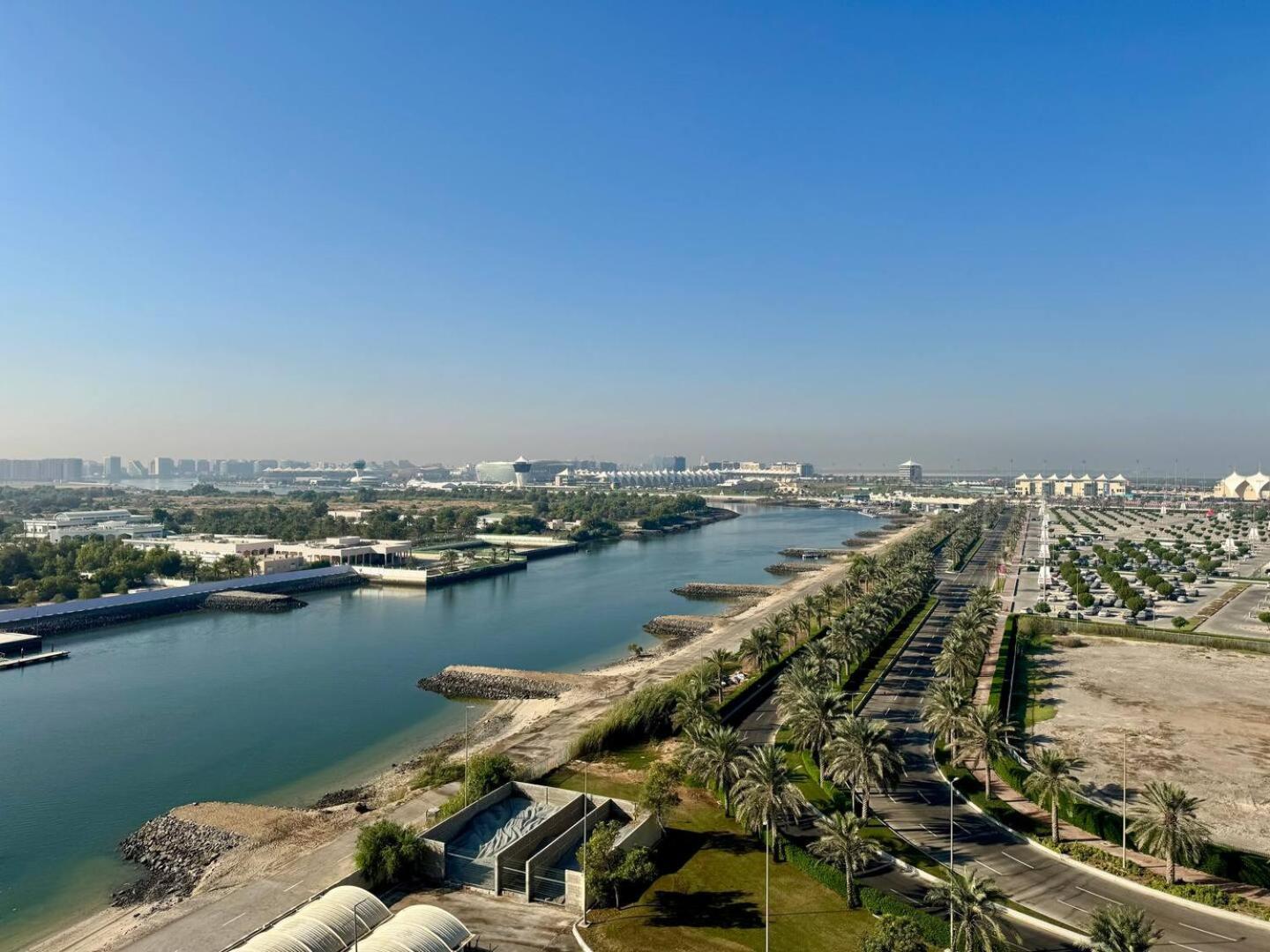 Apartment Canal & Marina View 1br High Floor Pool & Gym Abu Dhabi